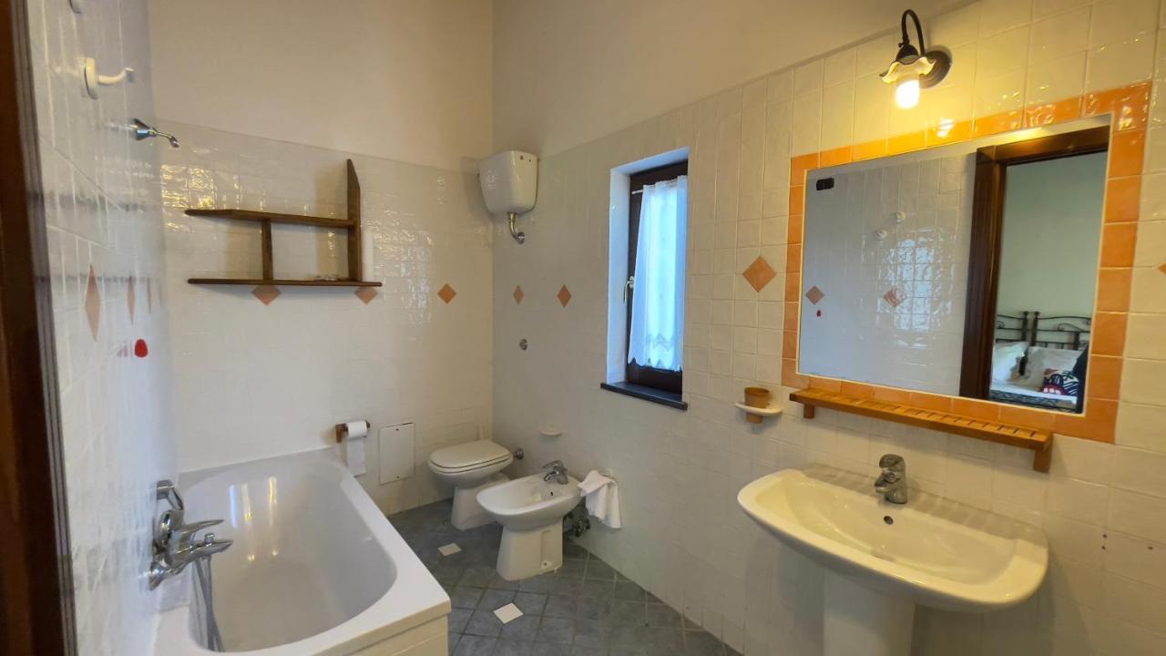 Agriturismo La Casa Del Ghiro Pimonte Bagian luar foto