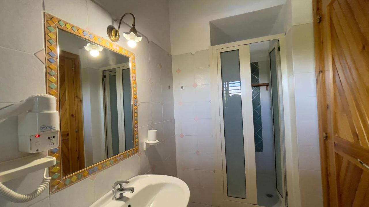 Agriturismo La Casa Del Ghiro Pimonte Bagian luar foto