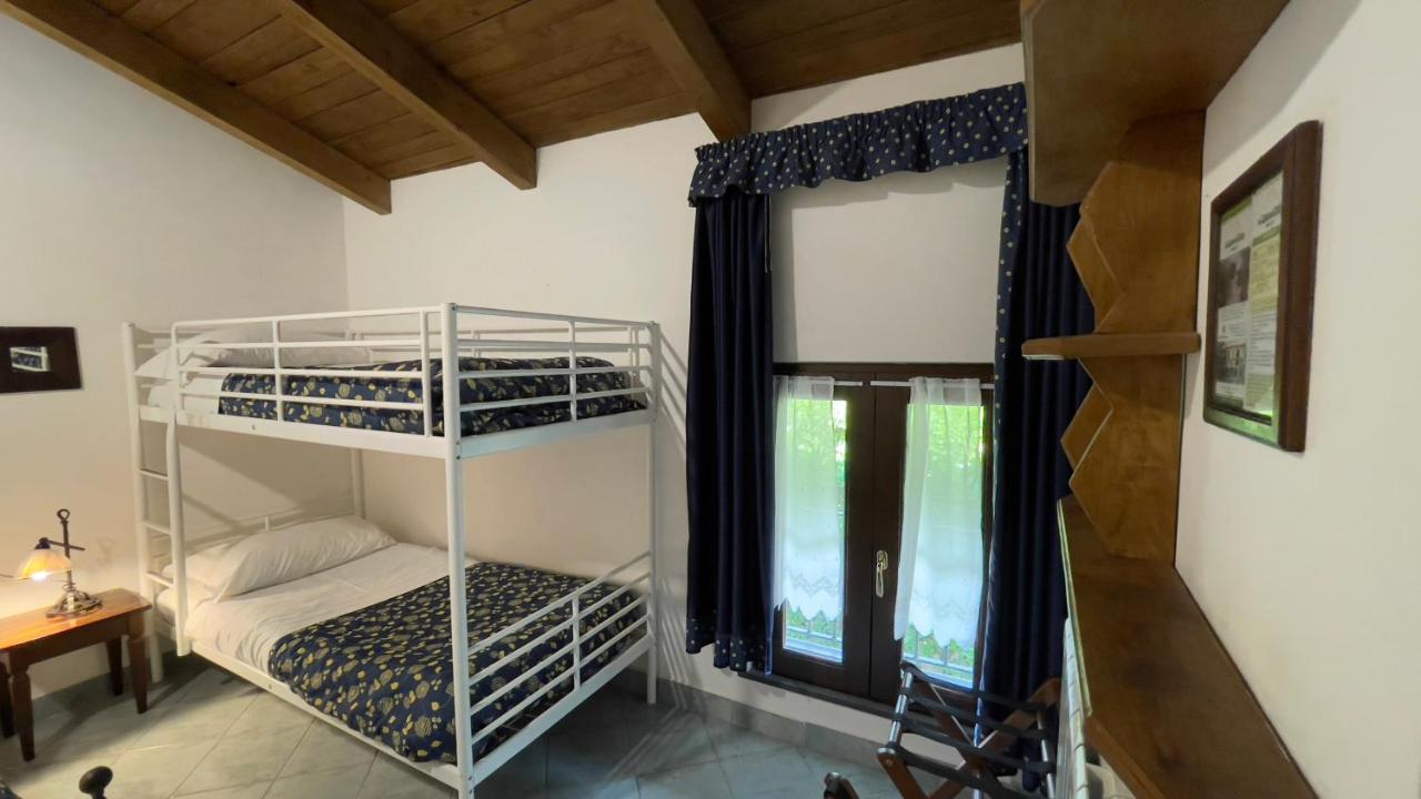 Agriturismo La Casa Del Ghiro Pimonte Bagian luar foto